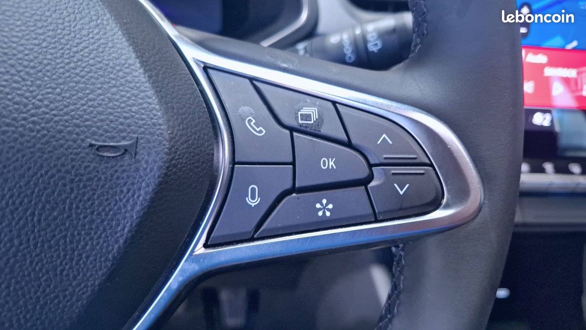 Renault captur eco g 100 ch techno (image 24)