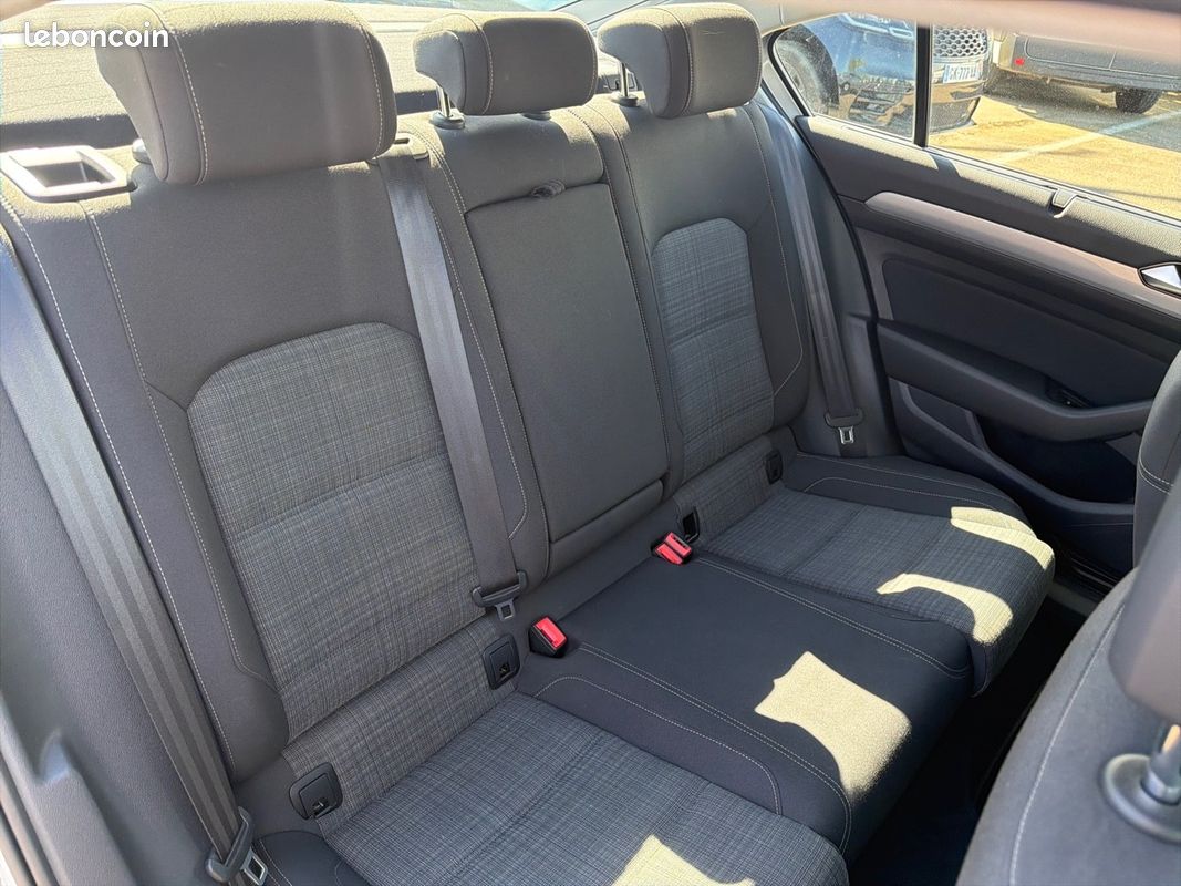 VOLKSWAGEN Passat 2.0 TDI EVO SCR 150 DSG7 Business (image 19)