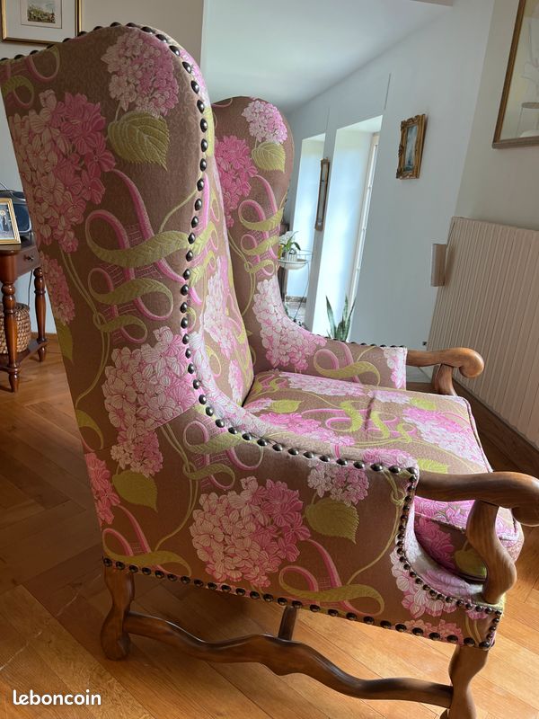 Fauteuil avec pouf en très bon état (image 2)