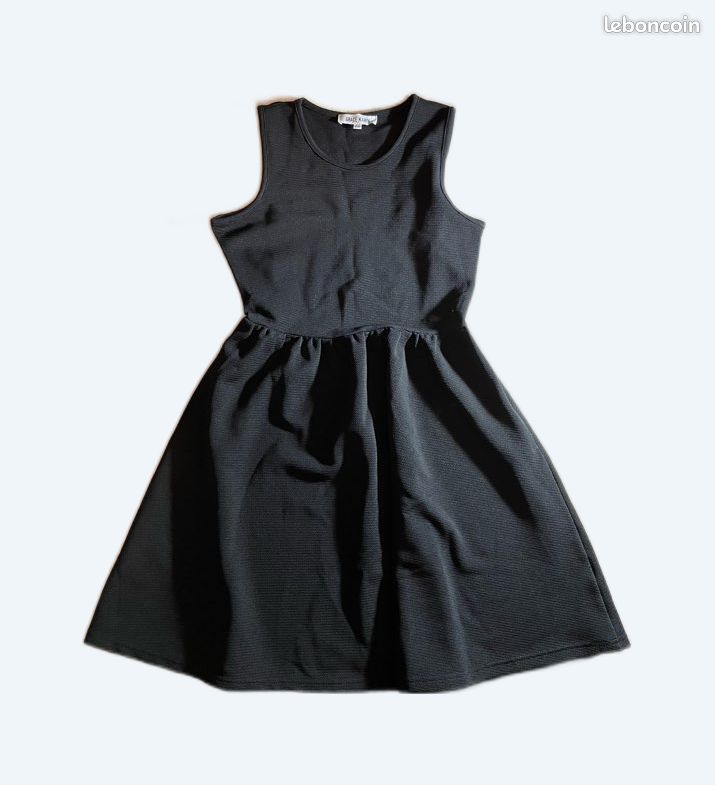 Une robe noir fille 12/13ans Vêtements