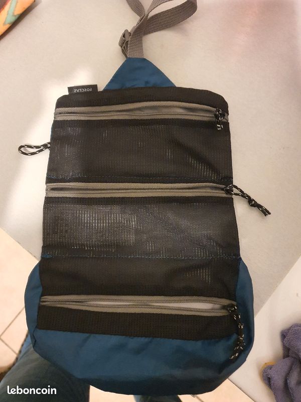 Petite sacoche/docs voyage (image 1)