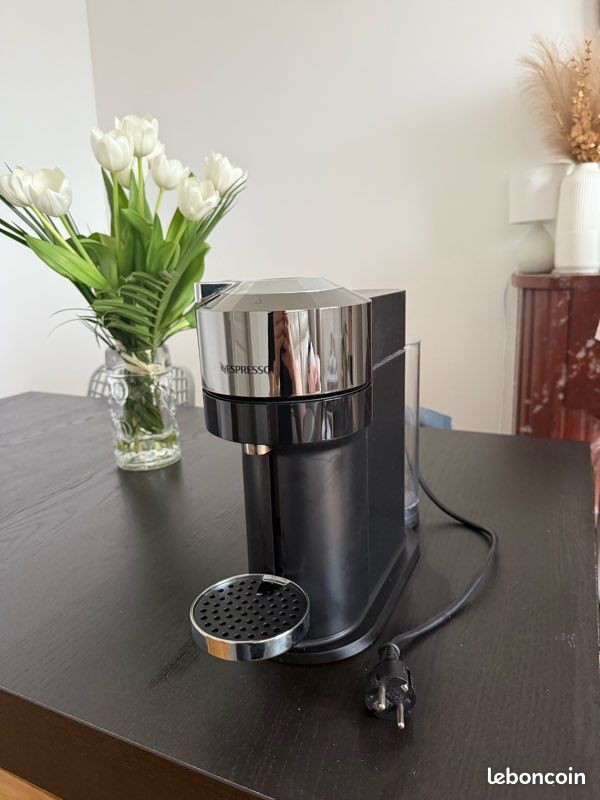 Cafetière Nespresso Vertuo Next Deluxe (image 1)