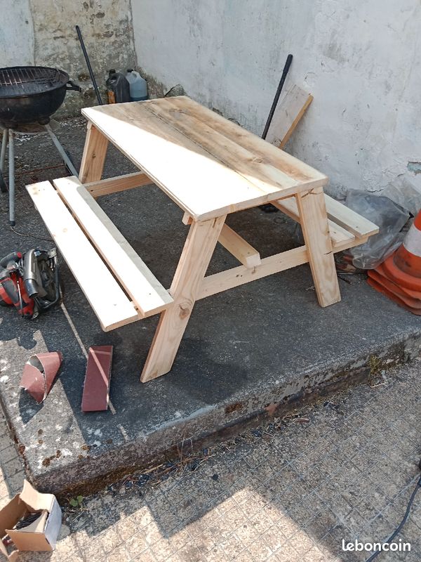 Petite table de salon de jardin pour enfant (image 3)