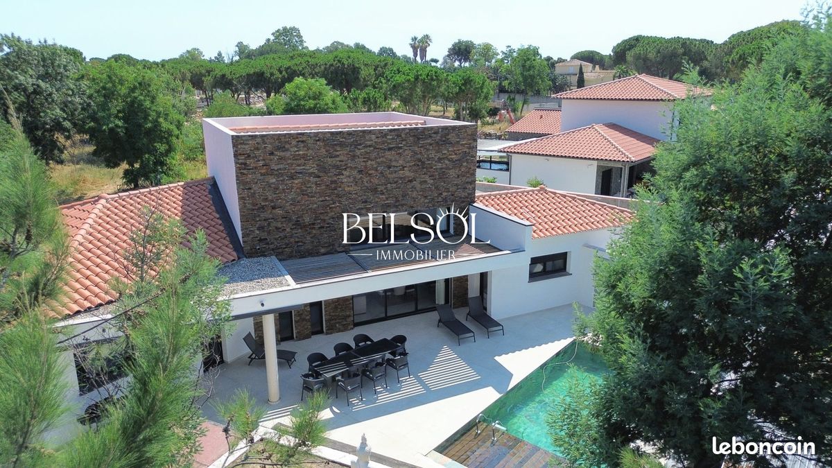 Maison 7 pièces 216 m² · à Saint-Cyprien · 216 m² · 724 900 €