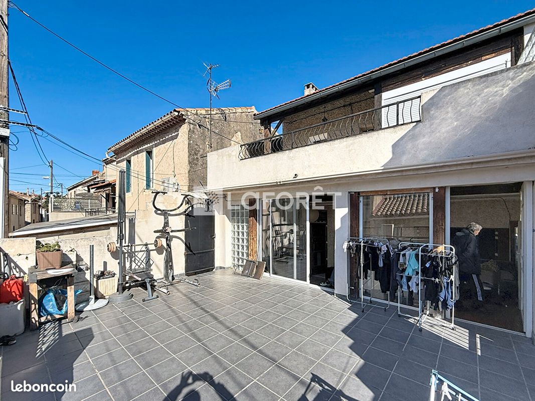 Immeuble 6 pièces 300 m² · à Marseille · 300 m² · 319 000 €