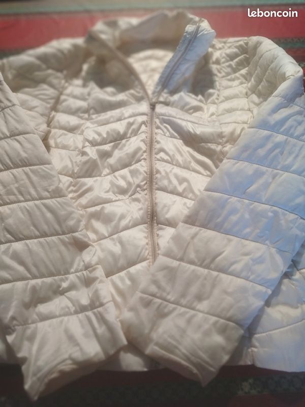 Blouson écru femme taille 38/40 marque "Polydown" (image 1)