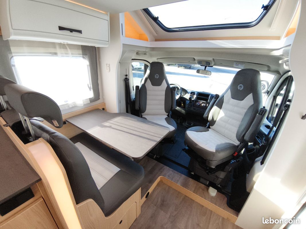 Camping-car profilé SUNLIHGT T58 Adventure Edition, Lit à la française + lit de pavillon, Citroën Jumper 2.2 Hdi 140 Cv BVA (boite automatique). NEUF de 2026, T 58 (image 7)