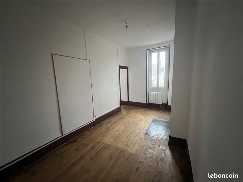 Immeuble 126 m² Saint Amand Montrond (image 5)