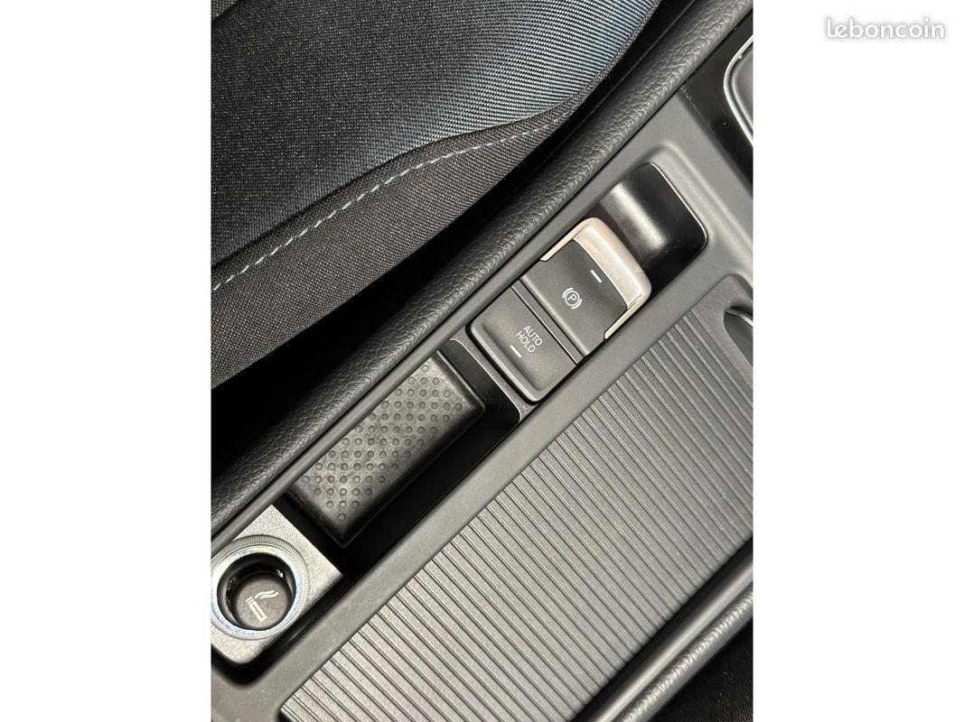 VOLKSWAGEN GOLF VII (2) 1.0 TSi 115 IQ.DRIVE BVM6 5P (image 14)
