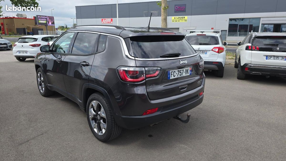 Jeep Compass Limited FWD (image 15)