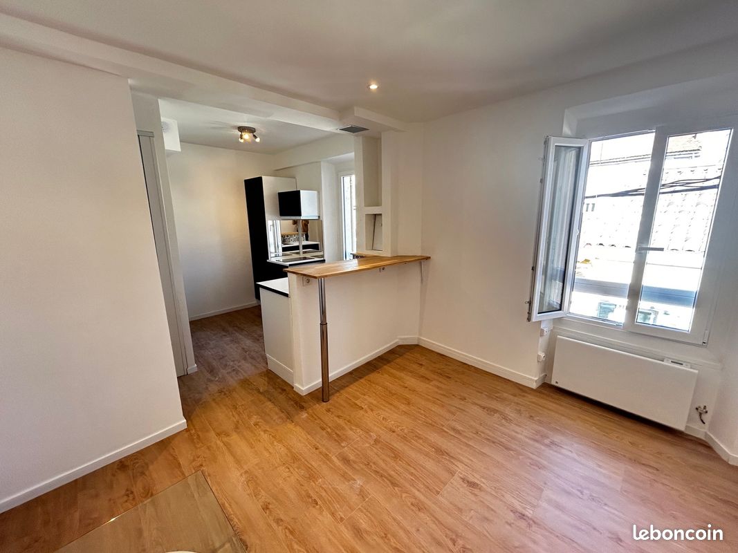 Appartement 1 pièce 27 m² · à Toulon · 27 m² · 580 €/mois