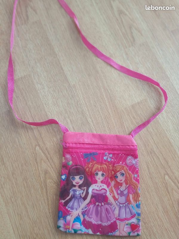 Sac à vendre pour petites filles (image 1)