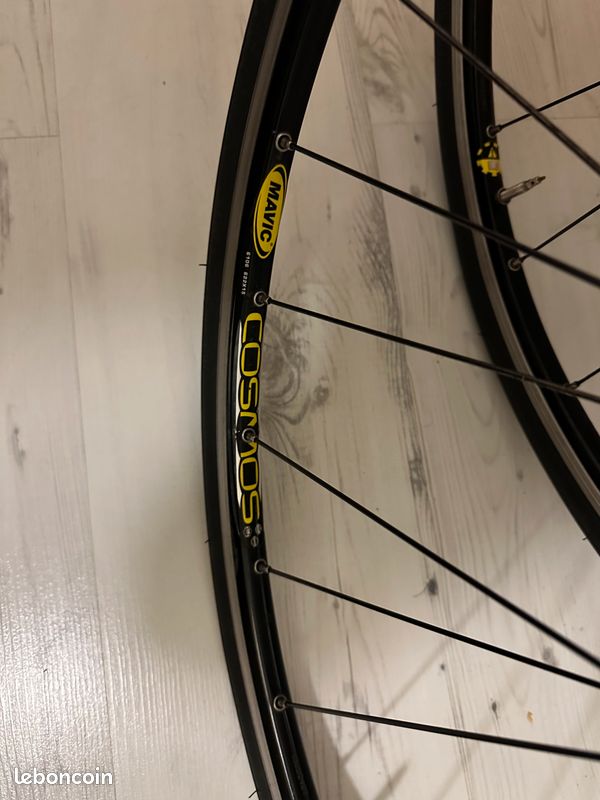 Moyeux Arrière NOS Mavic Cosmos – 28 Trous – Années 2000 – Vélo Route