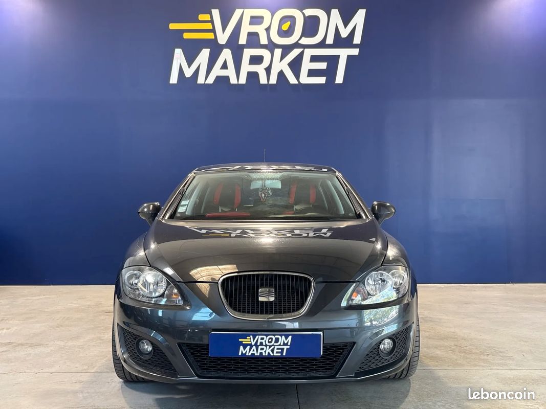 SEAT Leon 1.6 D 105ch Style - 2012 - 171 500 km - CarPlay - Faible km (image 2)