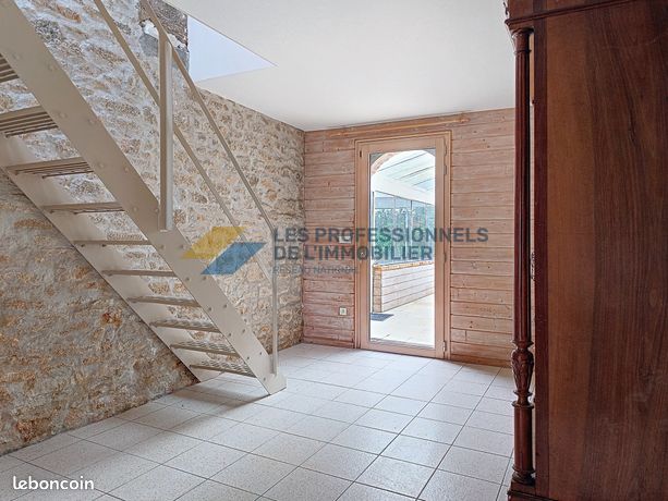 https://img.leboncoin.fr/api/v1/lbcpb1/images/7f/16/b4/7f16b4ca761136218d38831ad54749ce18341177.jpg?rule=ad-image