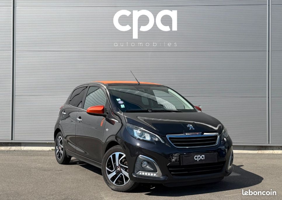 Peugeot 108 CABRIOLET 1.2 82 CH BVM5 ROLAND GARROS TOP SUIVI OK PEUGEOT 03/2026 (image 1)