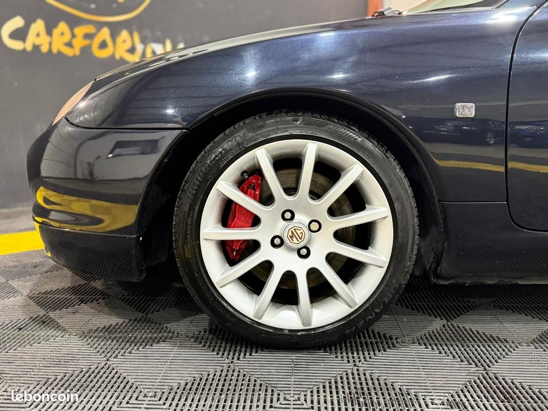 MGF 1.8 i VVC 160ch Trophy 1430 exemplaires Hardtop, Jantes alu, Etriers rouge (image 19)
