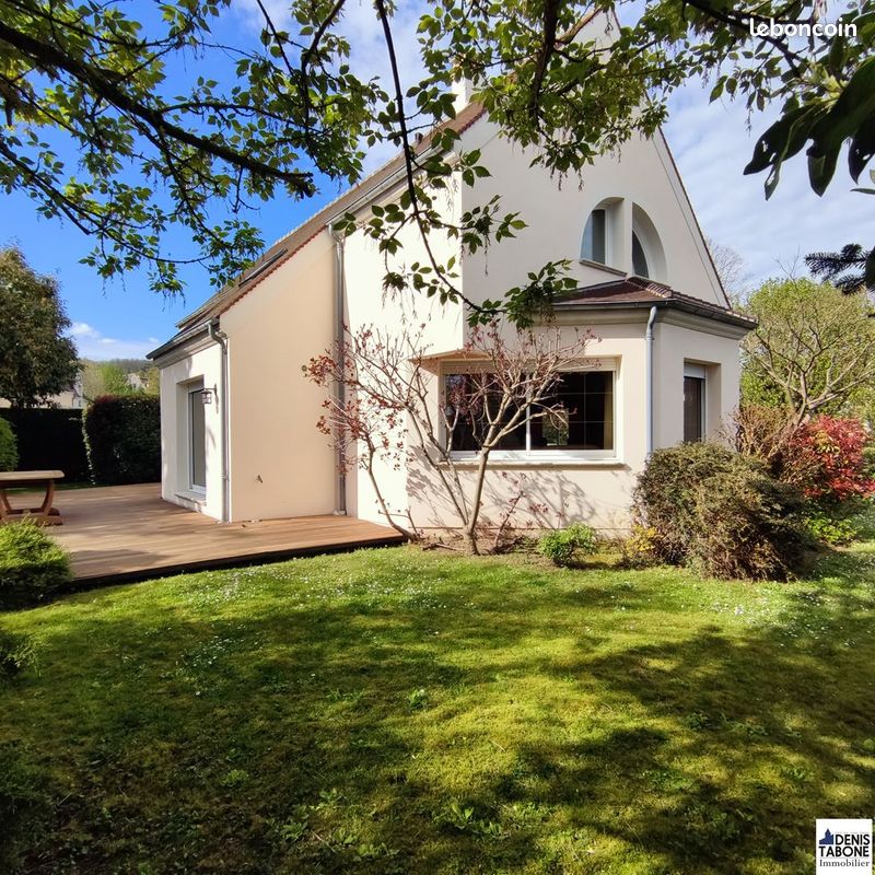 Maison 9 pièces 186 m² · à Montlignon · 186 m² · 697 000 €