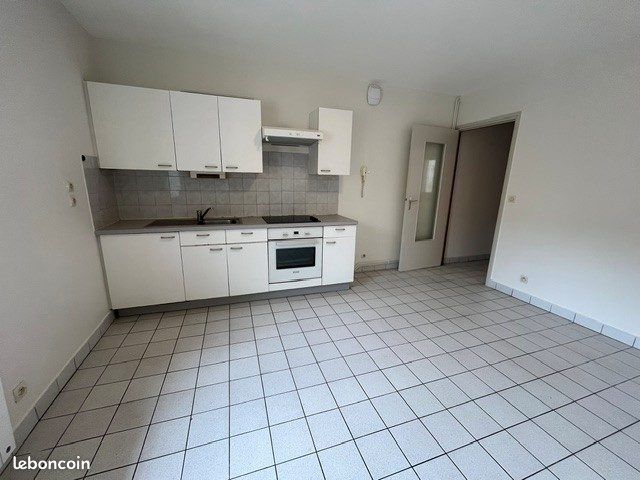 Appartement 2 pièces 30 m² · à Montrond-les-Bains · 30 m² · 350 €