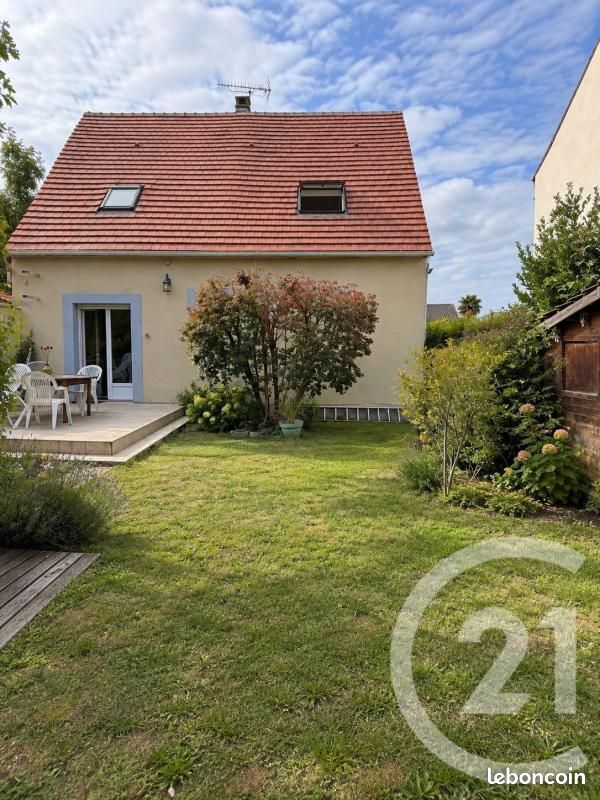 Maison 8 pièces 142 m² · à Cergy · 142 m² · 399 000 €