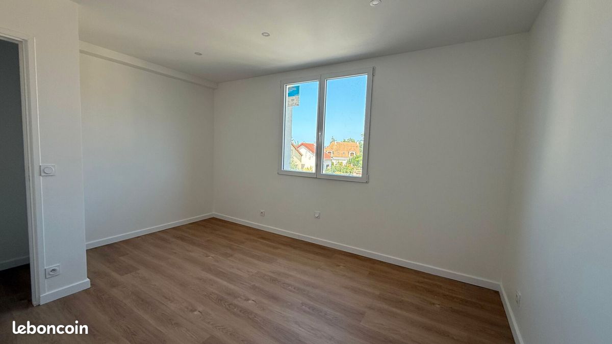 Maison a louer carrieres-sur-seine - 5 pièce(s) - 110 m2 - Surfyn