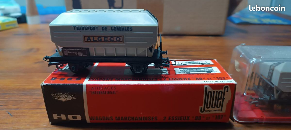 Wagon JOUEF pour train électrique - Modélisme