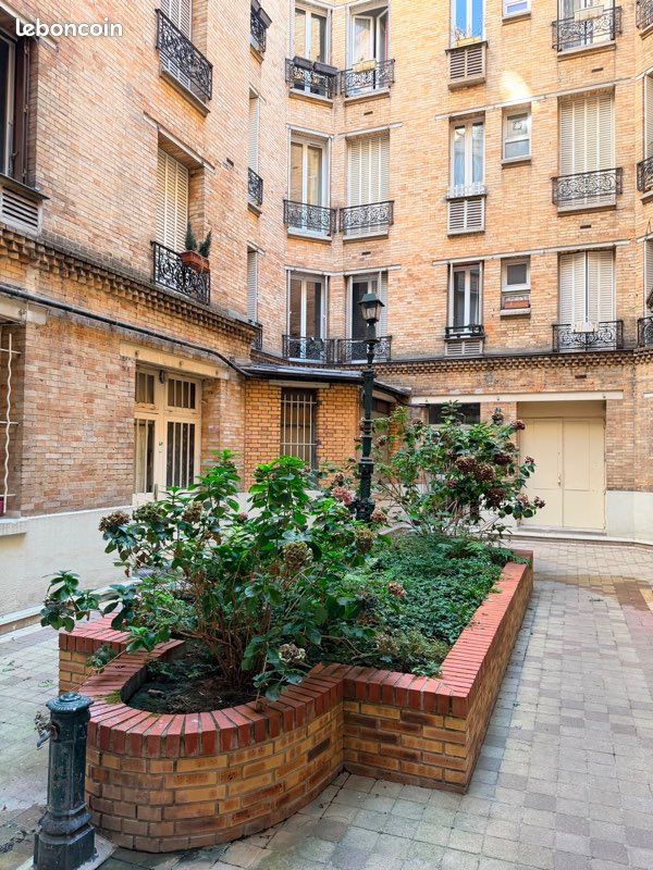 Appartement 2 pièces 33 m² · à Paris · 33 m² · 382 000 €