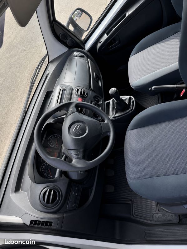 CITROËN Nemo 1.3 HDi FAP Fourgon 16V 75 ch (image 3)