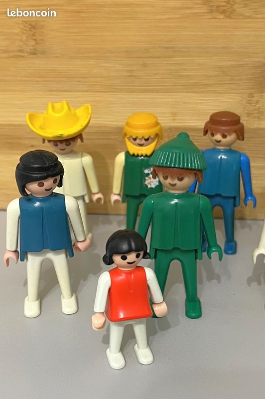 Lot De 58 Figurines Playmobil Et Geobra Des Années 90 - Occasion
