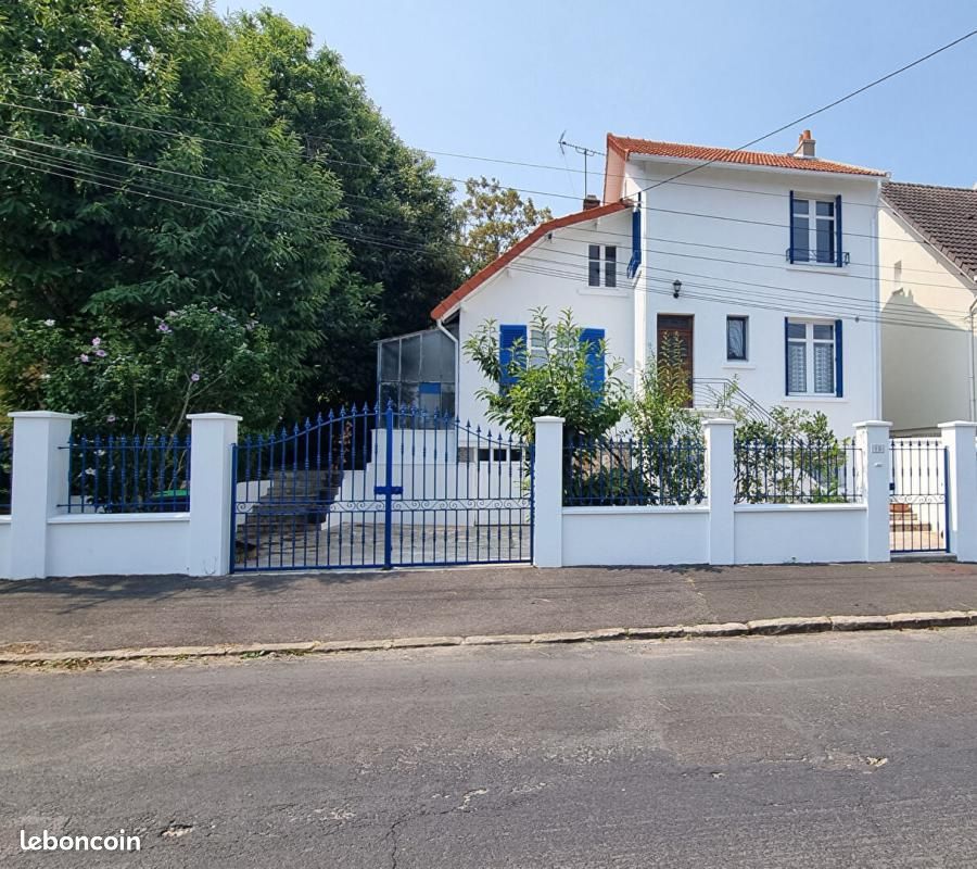 Maison 6 pièces 90 m² · à Sainte-Geneviève-des-Bois · 90 m² · 329 000 €