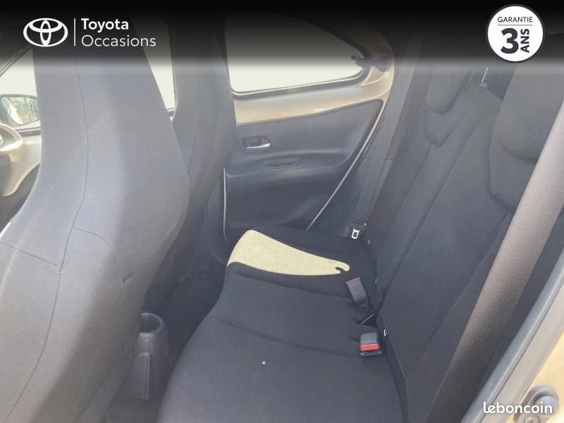 Toyota Aygo X 1.0 VVT-i 72ch Design S-CVT MY23 (image 12)