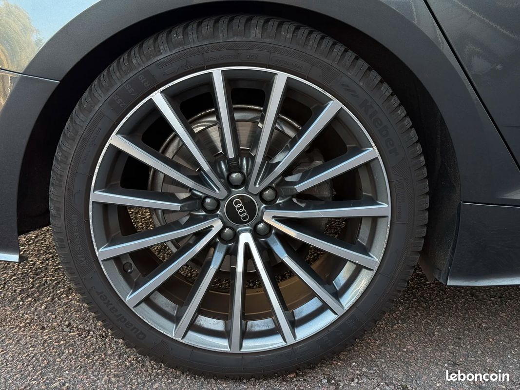 Audi A5 40 TDI quattro Avus Pack S-line / entretien Audi / Attelage électrique + toit ouvrant (image 38)