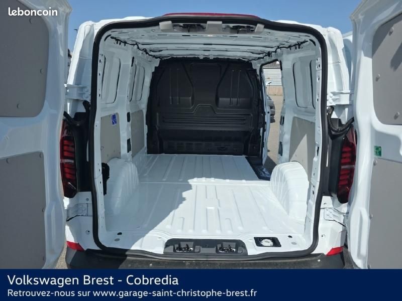 Volkswagen Transporter Fg Van L1 2.0 TDI 150ch Business BVA8 (image 12)