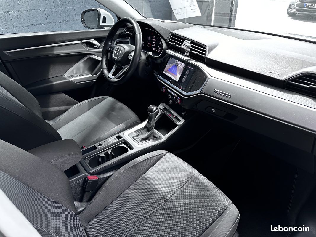 Audi q3 35 tfsi 150ch design s tronic 7 2019 (image 19)