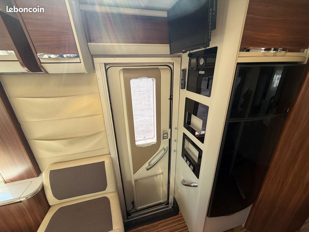Adria I710 SBC SUPREME / Chassis ALKO / Chauffage ALDE / Boite automatique (image 6)