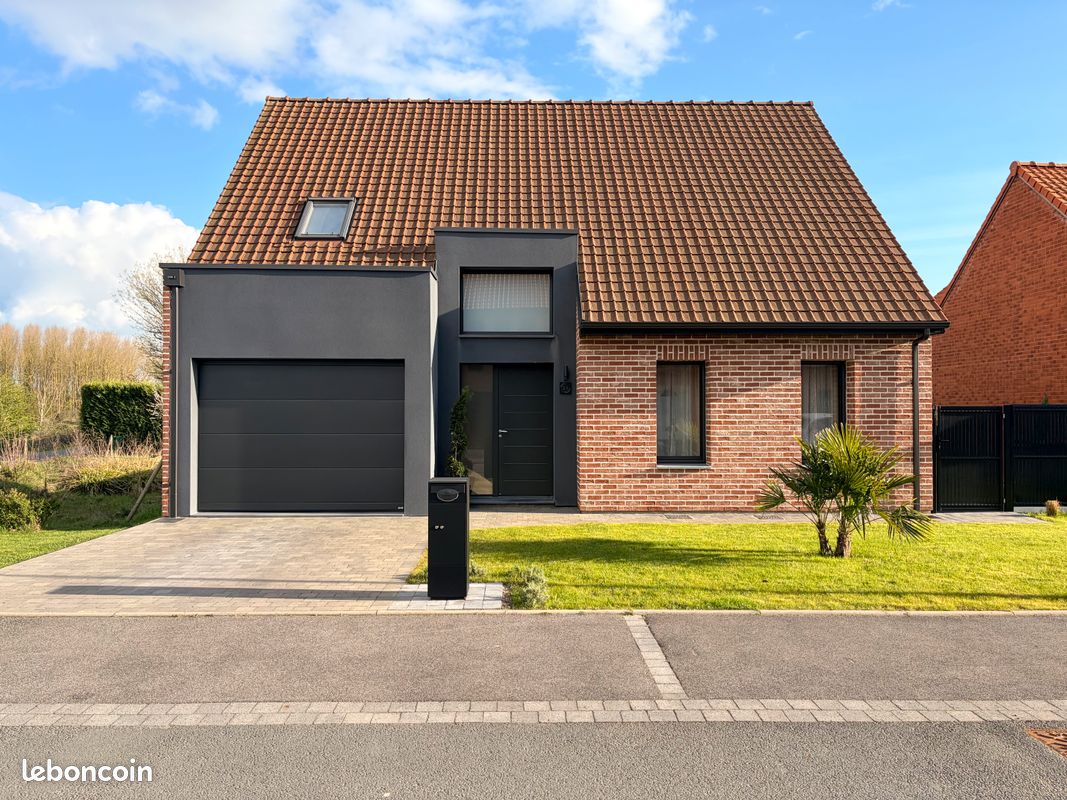 Maison 5 pièces 115 m² · à Carvin · 115 m² · 379 000 €