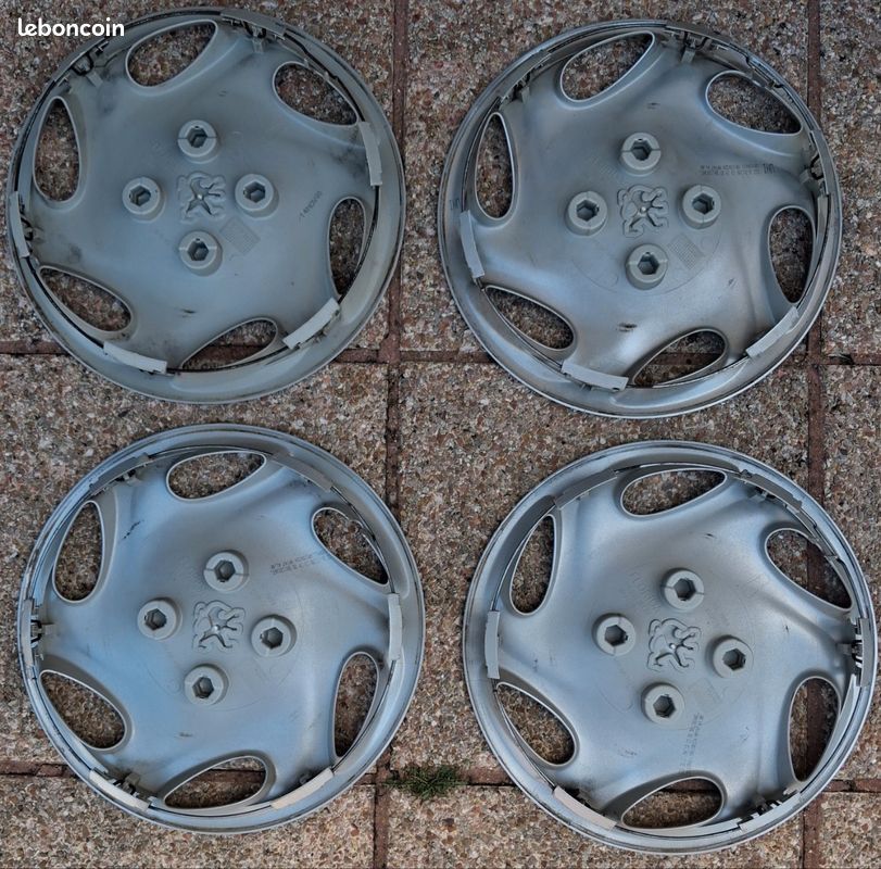 4 enjoliveurs Peugeot 206 taille 14 pouces modèle Florida en très bon état (image 2)