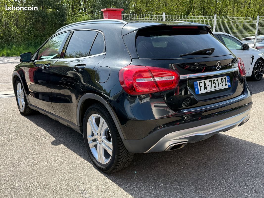 MERCEDES CLASSE GLA 200 2.1 CDI 136 cv (image 6)