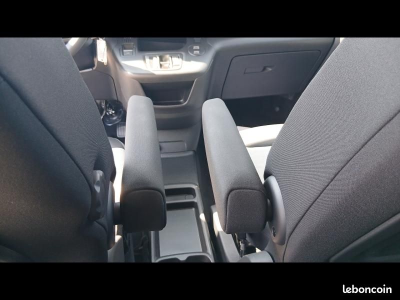 Citroen Berlingo Van XL 950kg BlueHDi 130ch S&S EAT8 Pack Premium Connect (image 34)
