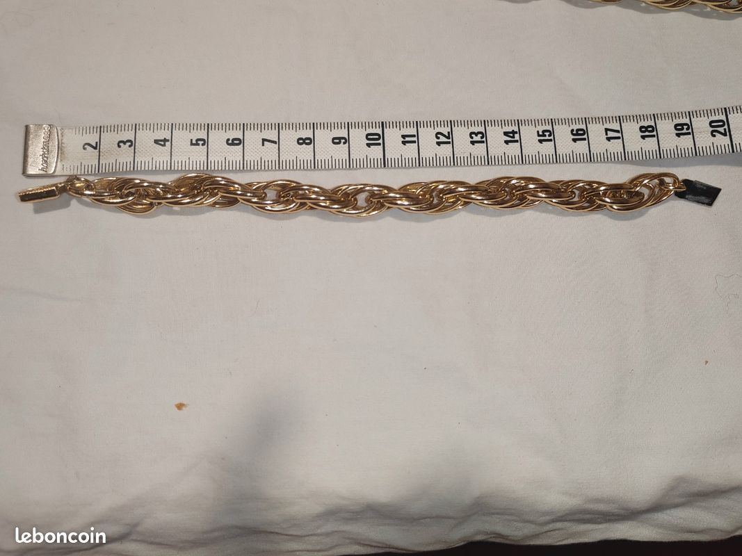 Joli collier et bracelet en métal dore (image 9)