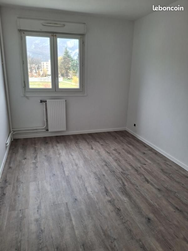 Appartement a louer fontaine - 4 pièce(s) - 76 m2 - Surfyn