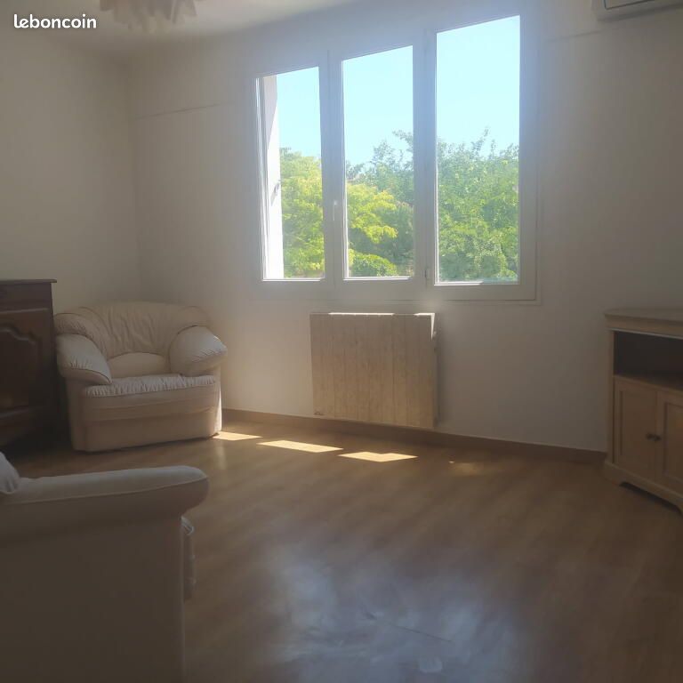 Appartement 1 pièce 50 m² · à Brignoles · 50 m² · 845 €