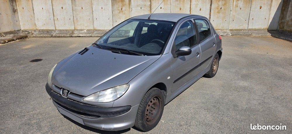 Peugeot 206 1.9d 70 cv 5 portes 5 vitesses garantie 3 mois (image 1)