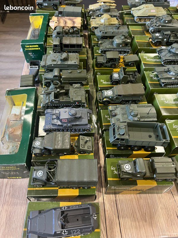 DINKY TOYS - SOLIDO : Ensemble de 7 véhicules militaires comprenant 1