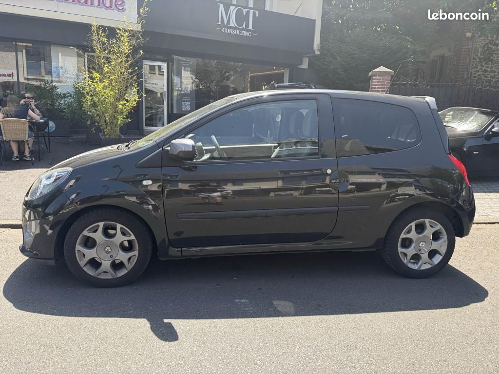 RENAULT TWINGO 1.5 dCi 85CH Euro 5 Authentique / Clim / Jantes alu / (image 2)