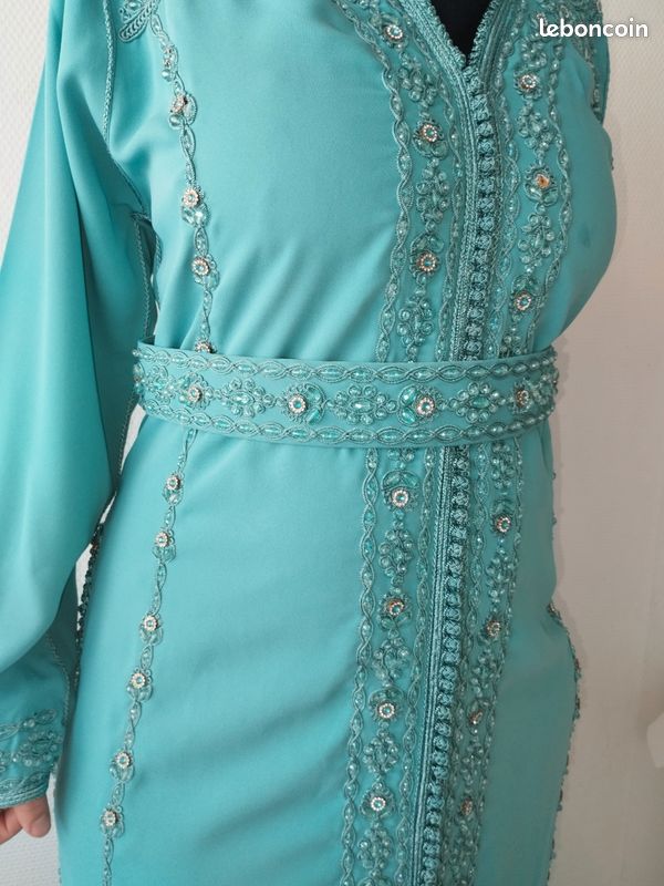 Caftan bleu canard clair Vêtements