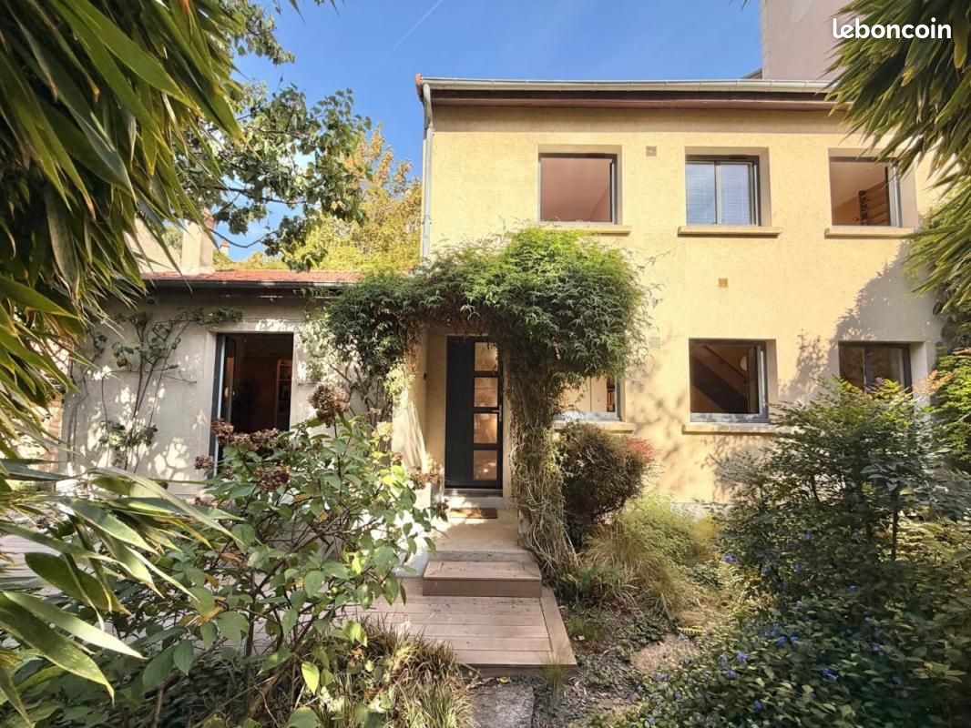 Maison 4 pièces 76 m² · à Bagnolet · 76 m² · 590 000 €