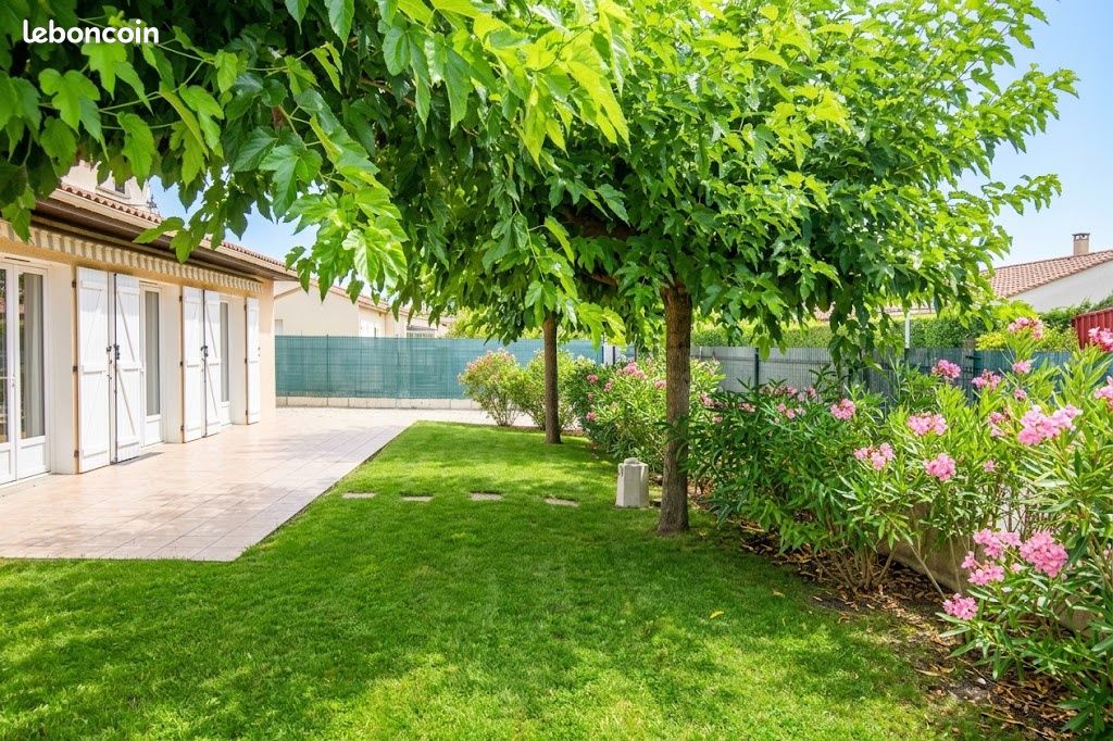 Maison 5 pièces 106 m² · à Le Taillan-Médoc · 106 m² · 394 000 €