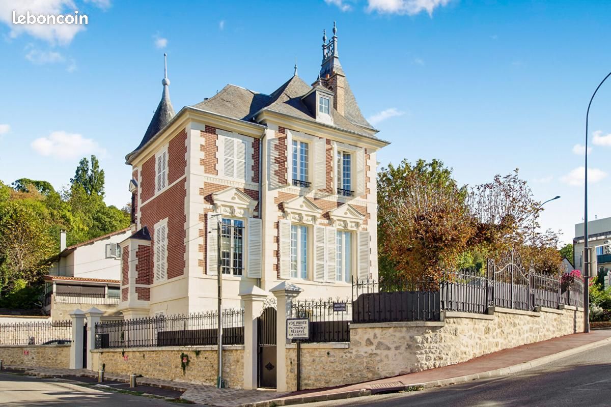 Maison 10 pièces 256 m² · à Saint-Maur-des-Fossés · 256 m² · 1 575 000 €
