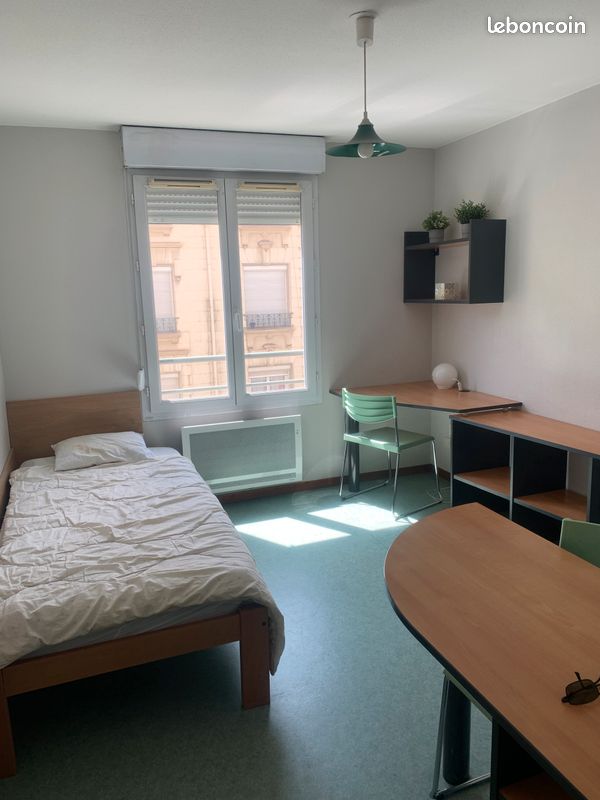 Appartement 1 pièce 18 m² · à Saint-Étienne · 18 m² · 370 €